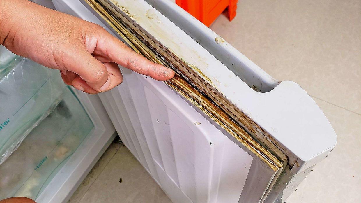 怎么清理冰箱冰柜胶条发霉发黑,冰箱密封条发霉清洗剂