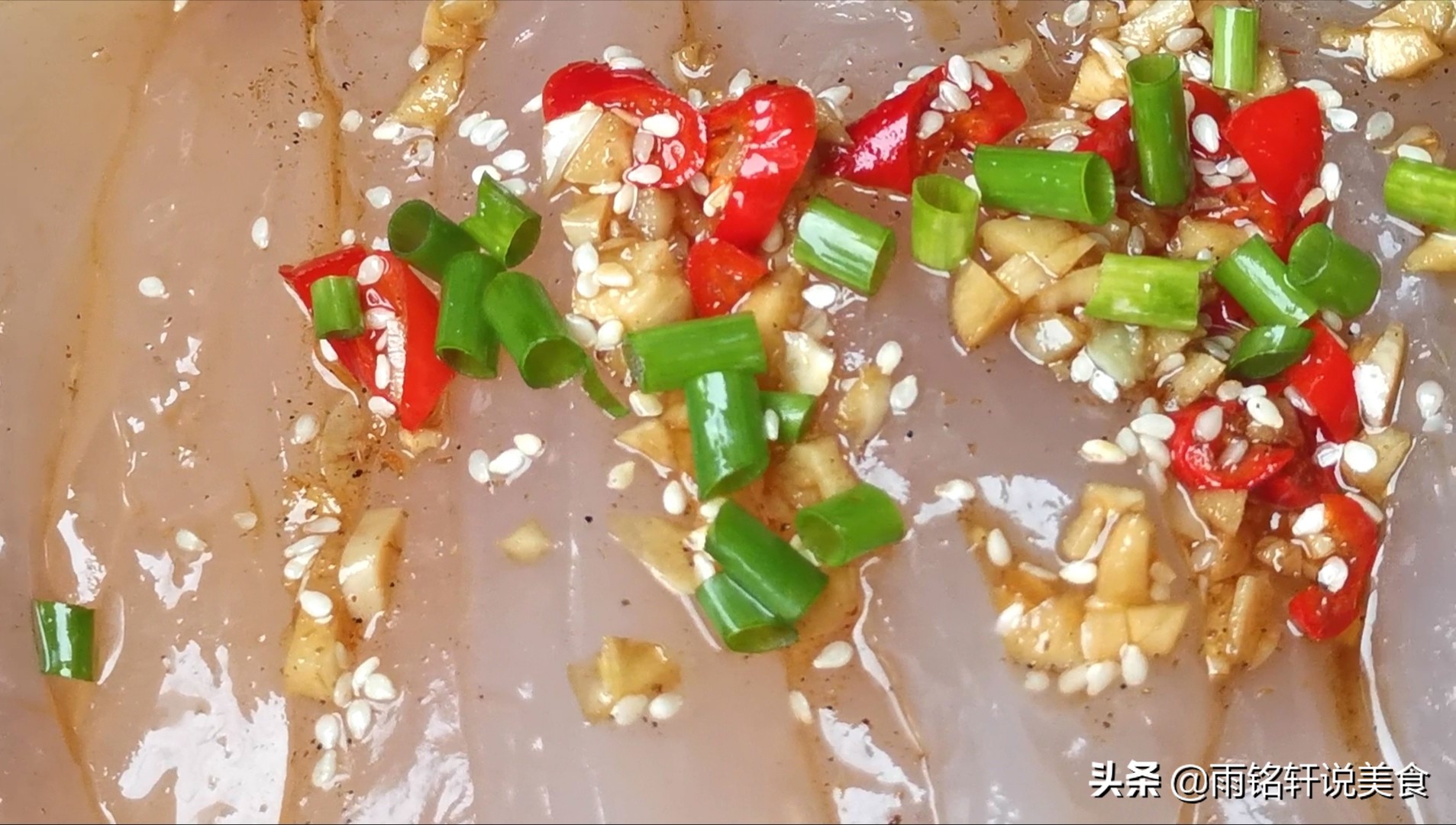 红薯粉怎么做凉皮凉粉,1斤红薯淀粉怎么做凉粉