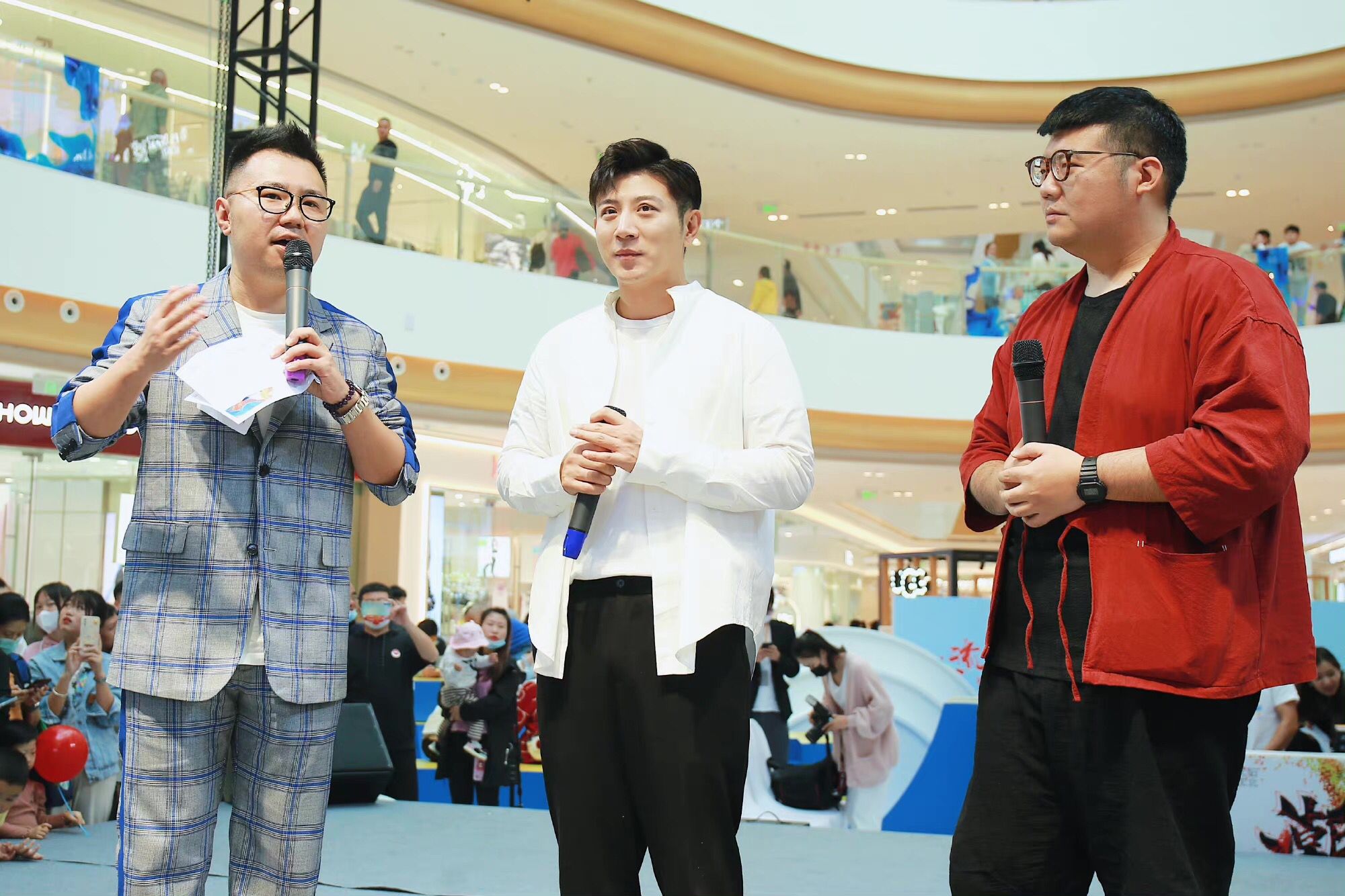 听云轩曹云金最近消息,听云轩相声调侃曹云金