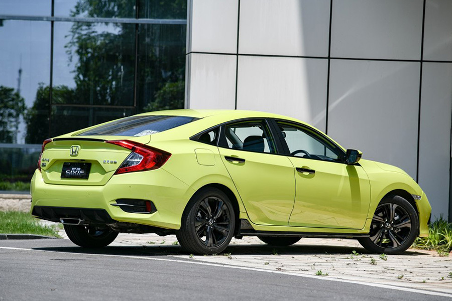 2017款思域1.0tcvt180turbo舒适版,1299万起售第十一代思域