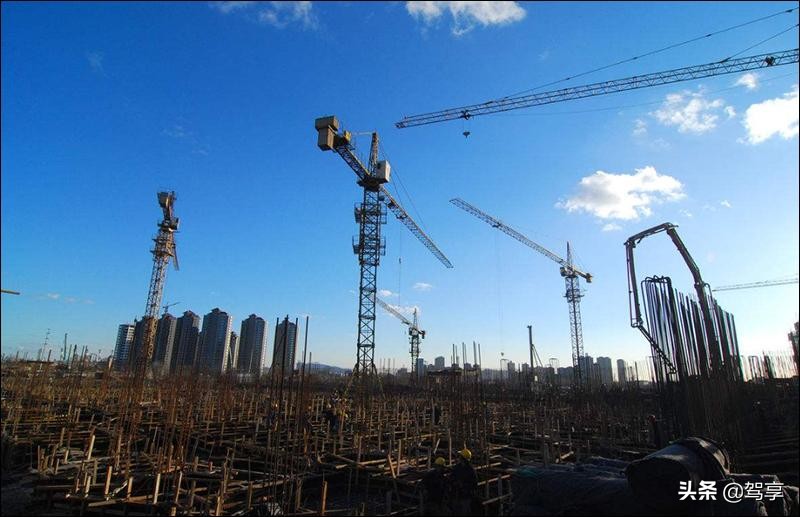 恒大首款电动汽车6月份全面投产,许家印为什么大力发展新能源车