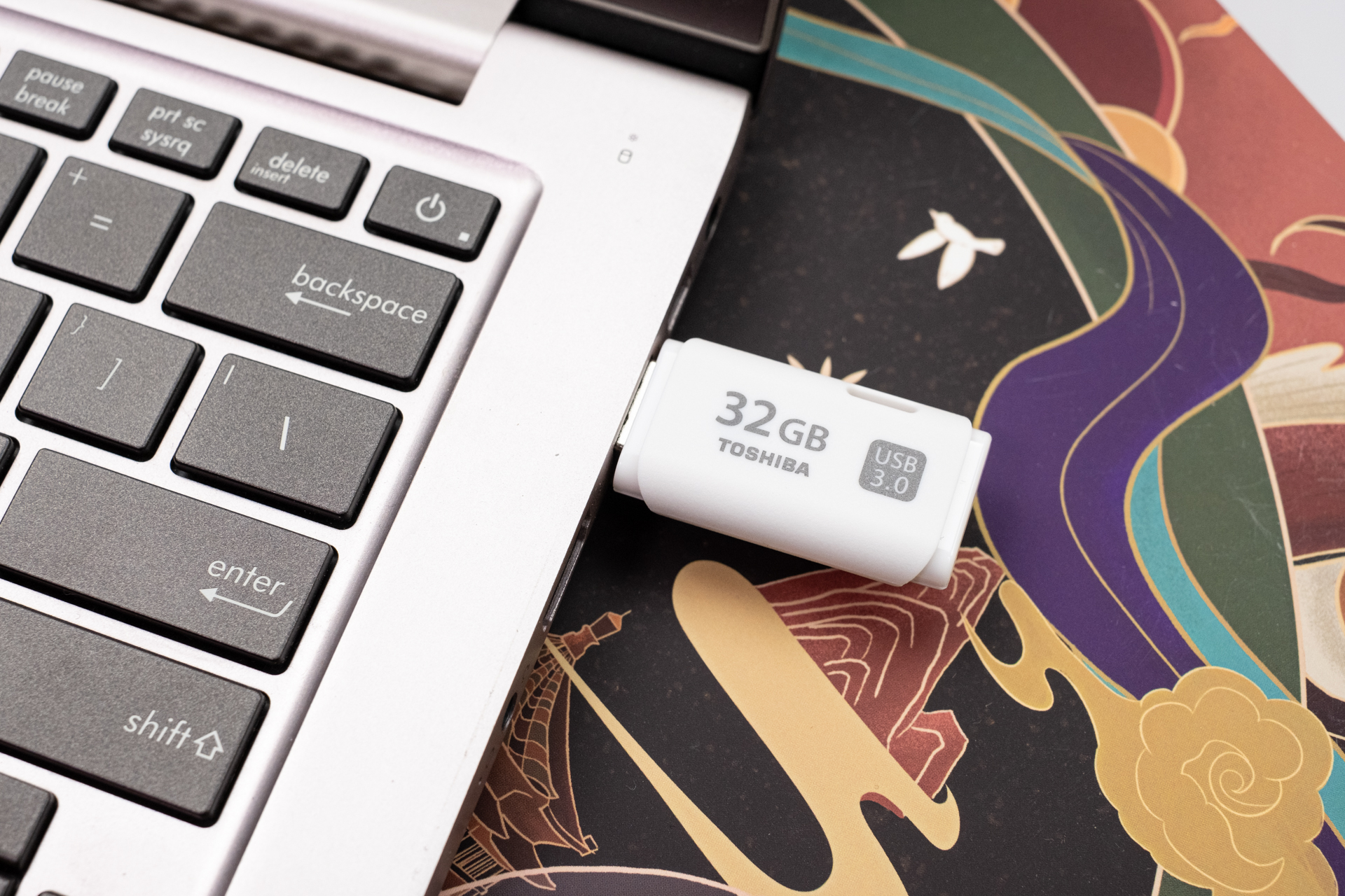 东芝u盘哪个牌子最好,一款u盘值不值得拥有