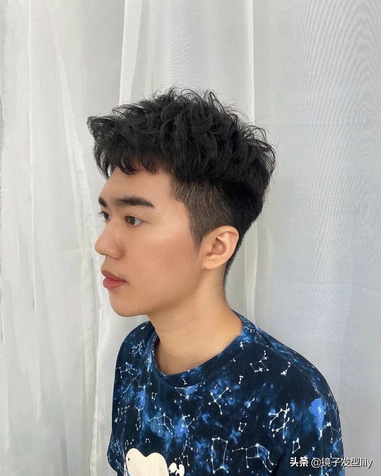 男生自己推两侧头发成寸头,新手剪男发怎么剪层次