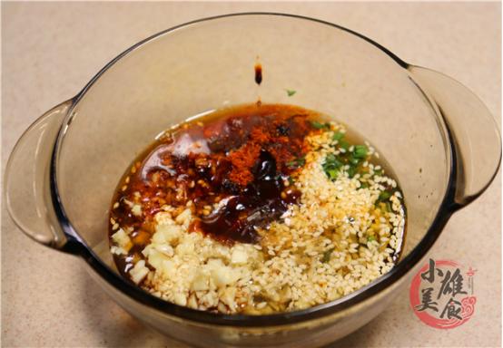 煮面条过冷水煮法,煮面条时开水下锅小窍门面条劲道