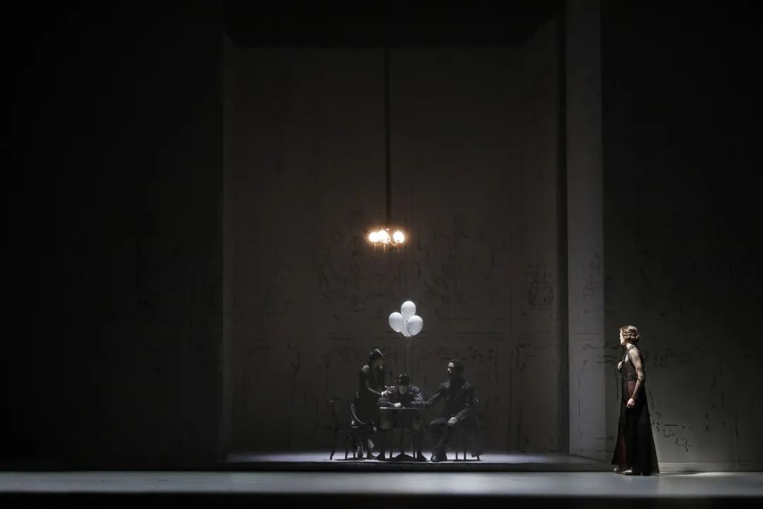 SebastianHannak/震撼心灵的舞台空间美学