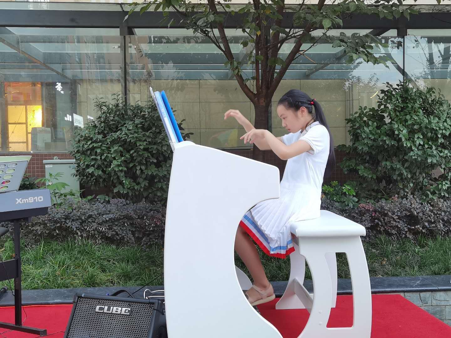 当“晓雯”走进社区，音乐曼妙，生活灵动