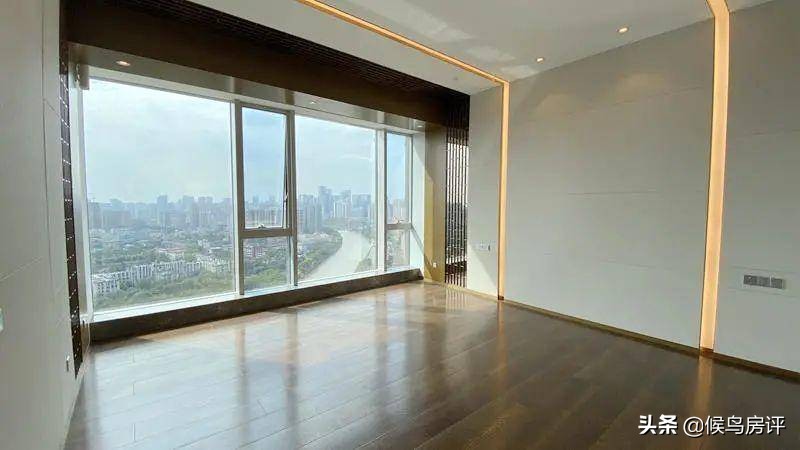 1000万可以买到什么豪车,1000万可以买到怎样的别墅