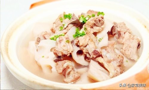 莲藕片焯水变黑色了,清炒藕片为什么发黑