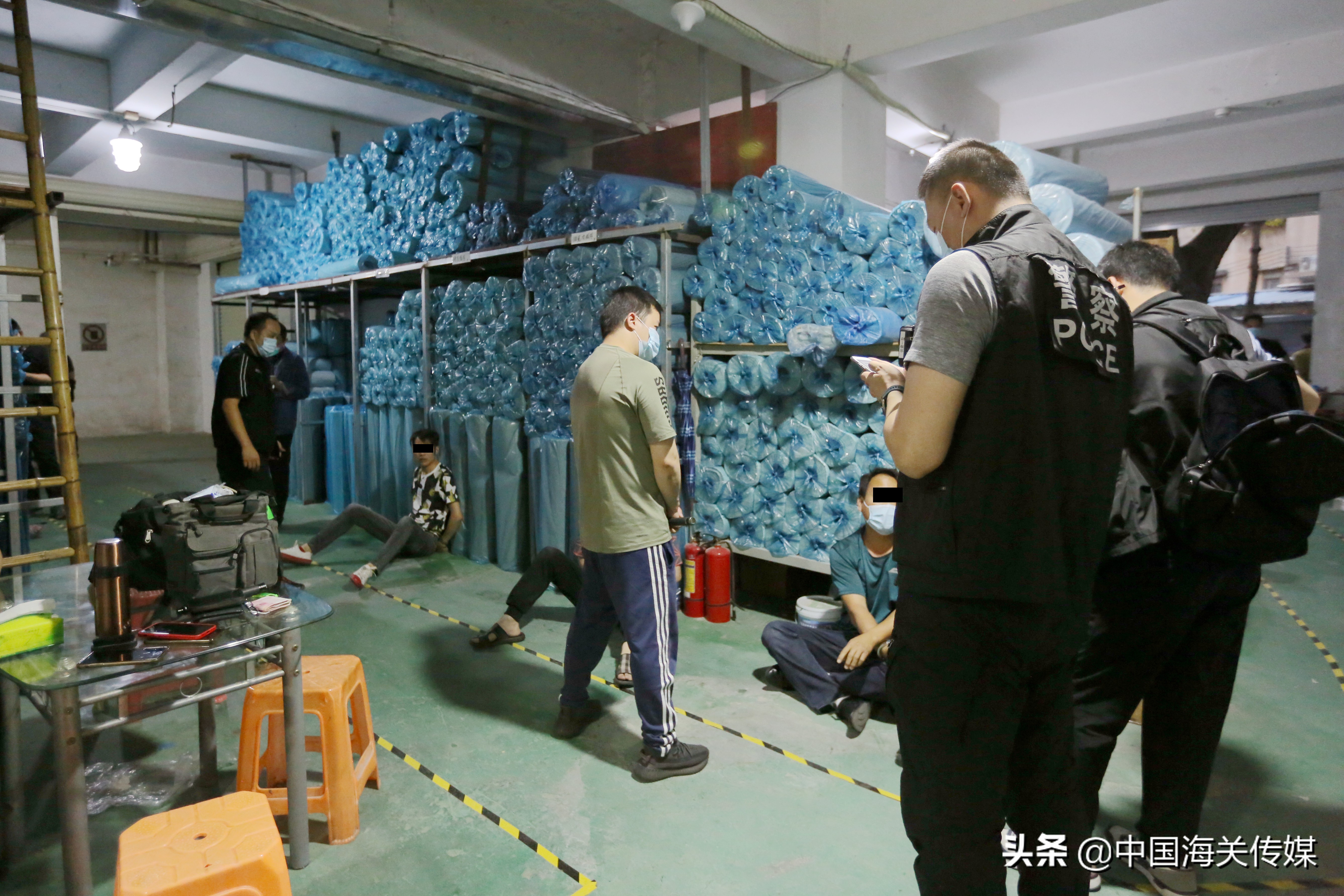 走私香烟案值150万判多久,涉案香烟金额180万元判多久