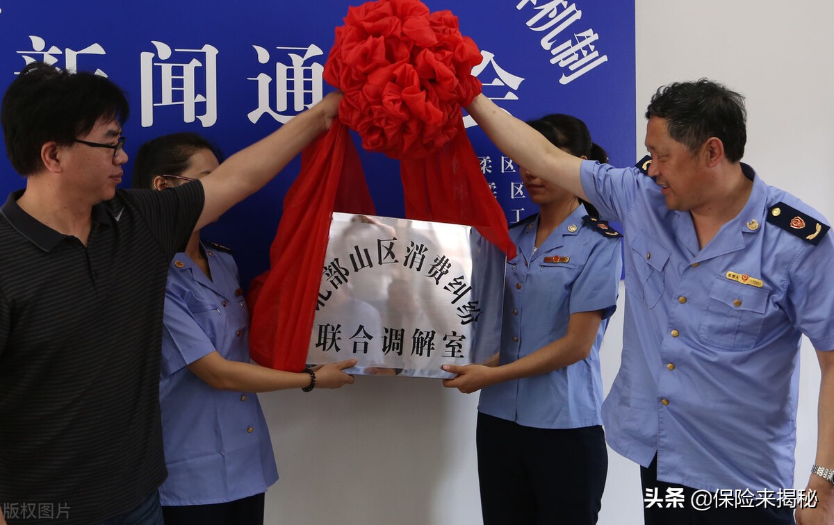 黑心老板扣工资怎么曝光,黑心老板乱扣工资怎么办