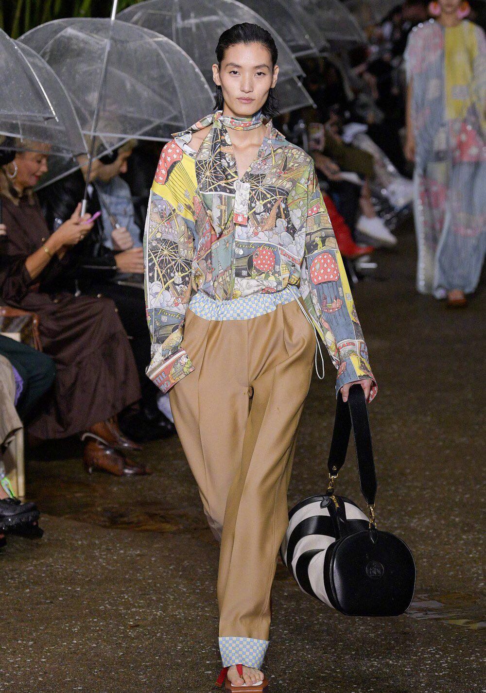 夏季最in度假风穿搭简单又时髦,夏威夷风穿搭