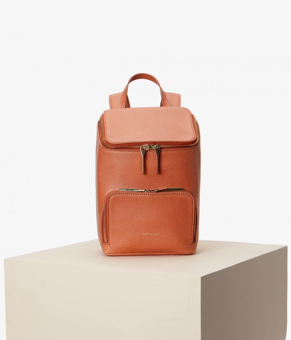 买一个品质好的女士双肩包,小女生适合背的双肩包推荐