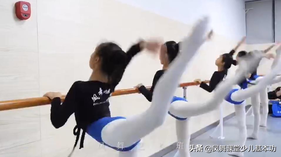 凤舞舞蹈启蒙班基本功顺序,舞蹈课为什么要盘头发和统一服装