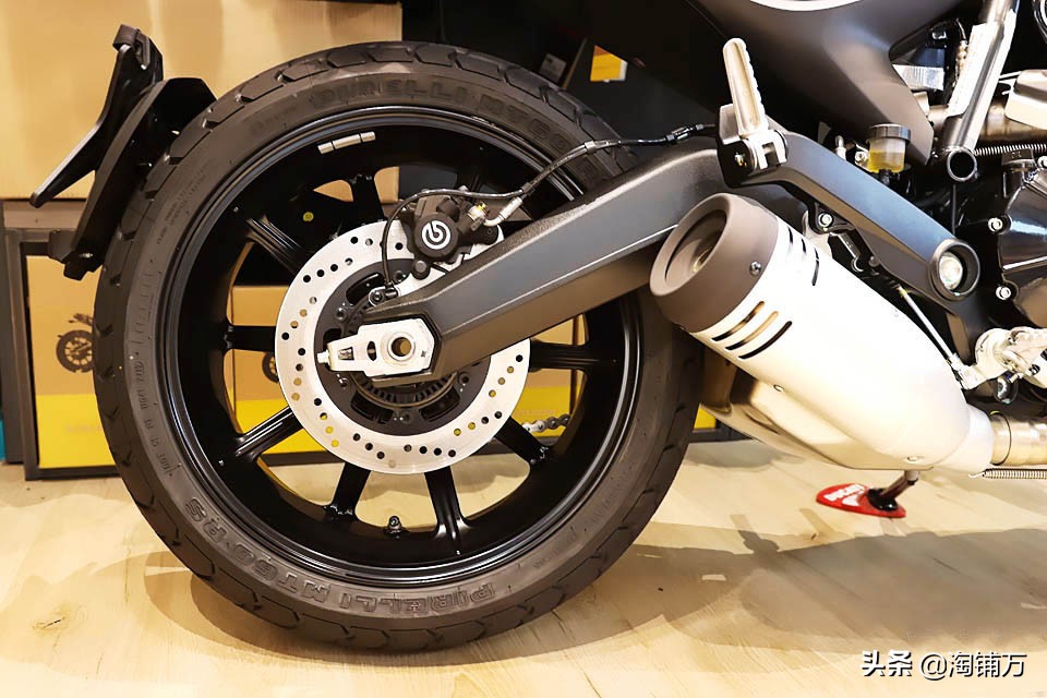 质量好适合女生的复古摩托,杜卡迪最经典的1800cc摩托