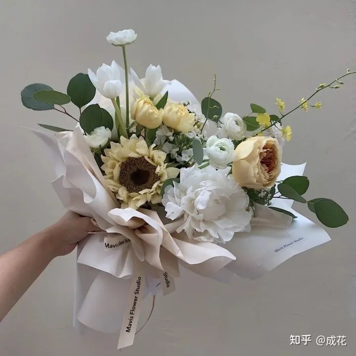 卖花包装纸选什么颜色,新手开花店怎么选择包装纸
