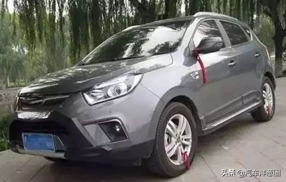 情人节开车接女朋友,情人节堵车女朋友要分手