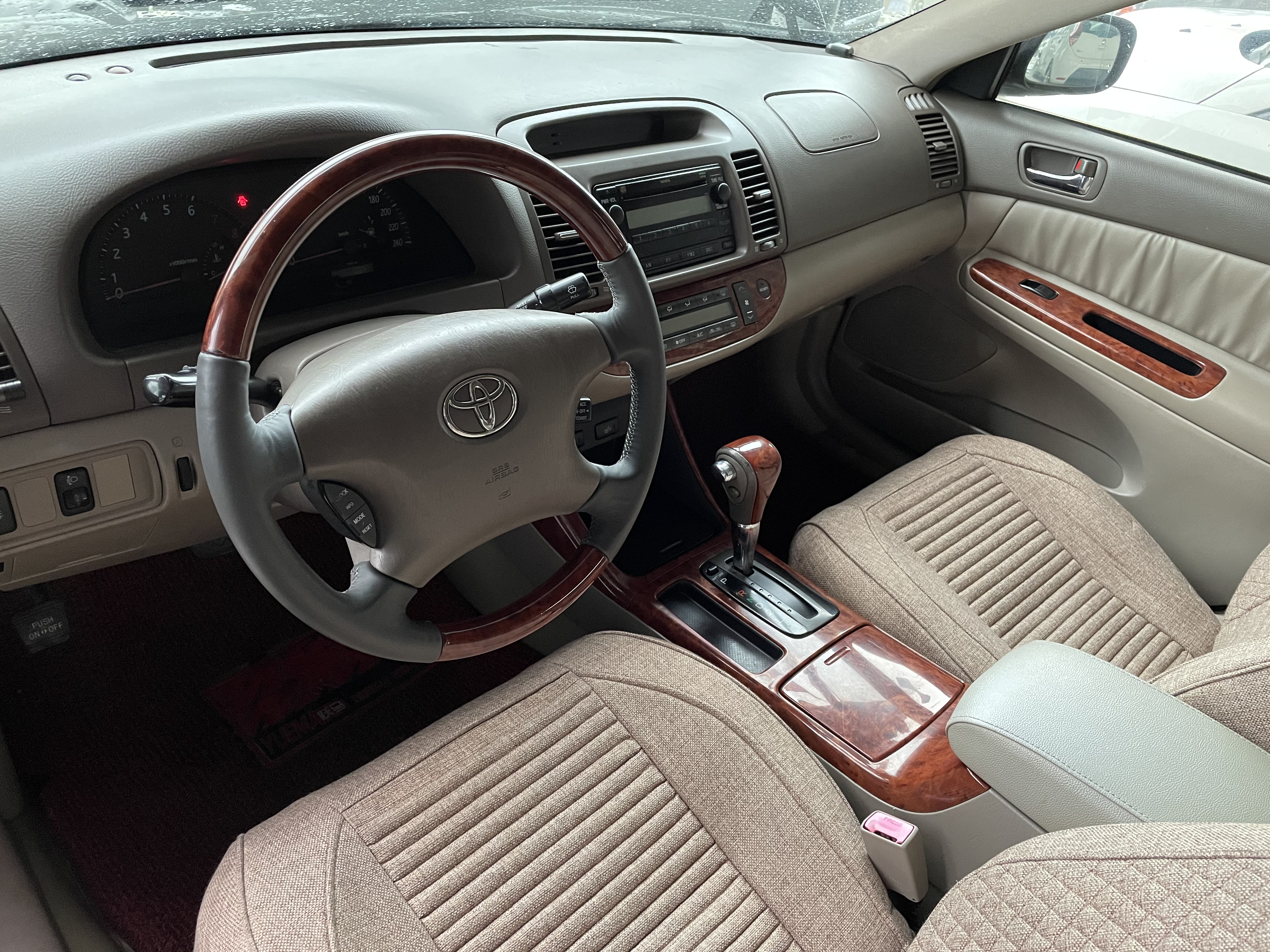 花两万块买一台老奔驰,花两万买一台豪车