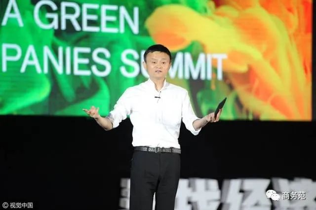 这些亿万富豪买衣服,认准了11个牌子买到底