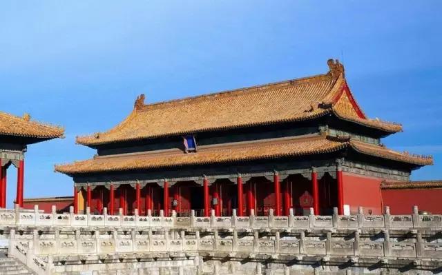 世界著名宫殿是哪几个,世界十大宫殿建筑排名