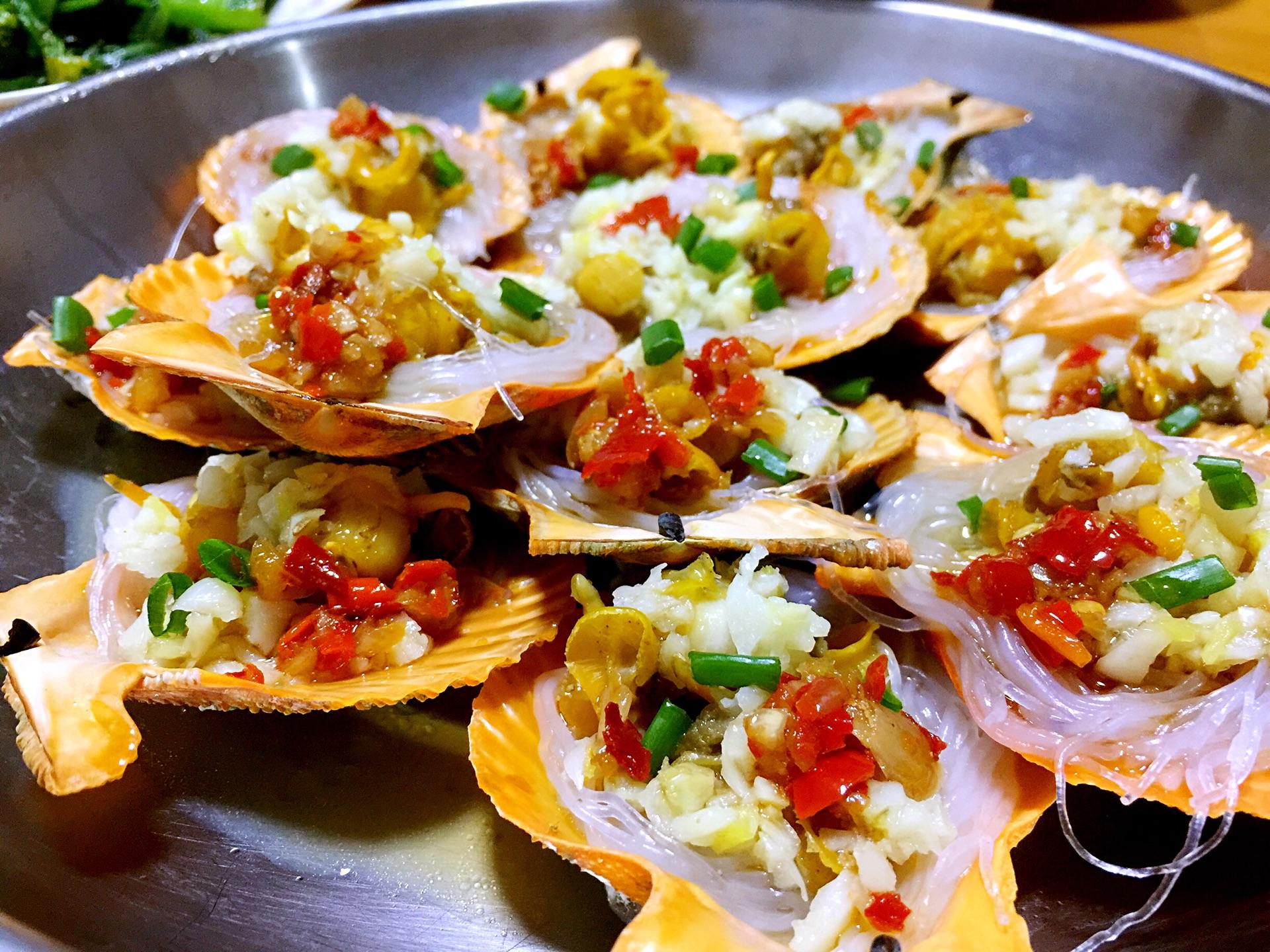 蒜蓉粉丝蒸扇贝做法扇贝怎么处理,已经蒸熟的扇贝能不能做蒜蓉扇贝