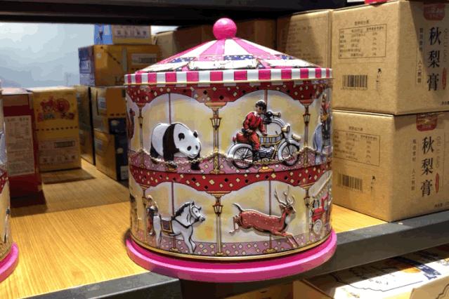 直端零食店“老巢”！好逛到两只手都拿不下