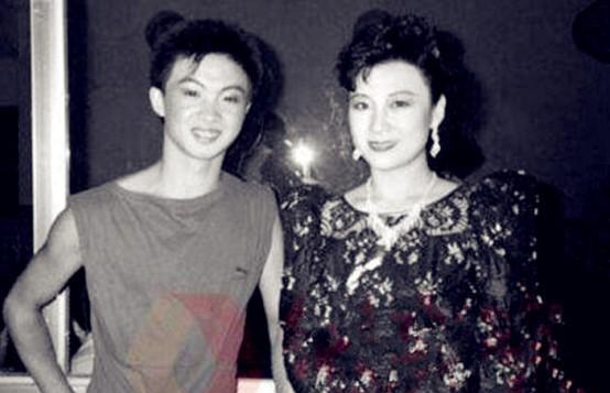 金星：“我一直是女人，只是在男人的世界*底卧**28年，仅此而已”