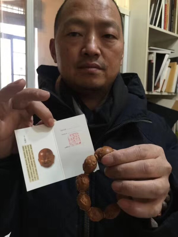 橄榄核雕大点的好还是小的好,橄榄核雕复杂的好还是简单的好