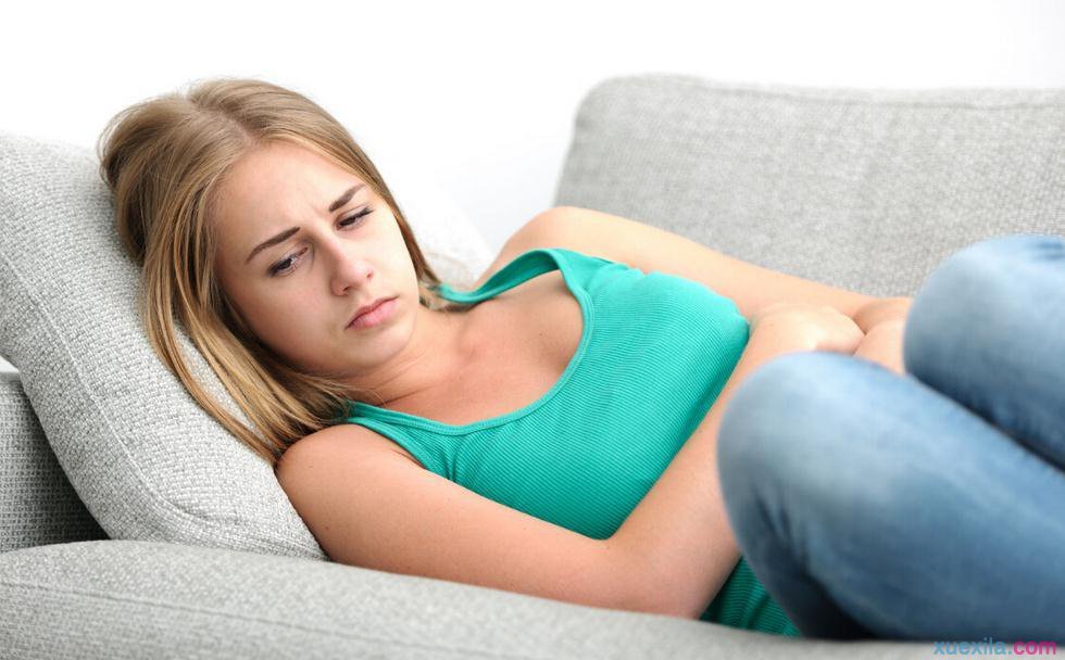 患有阿米巴性阴道炎会给女性带来很大的困扰，及时治疗是关键