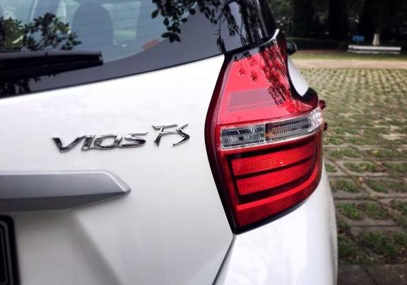 s8总决赛是打g2还是fnc,s8总决赛观众反应