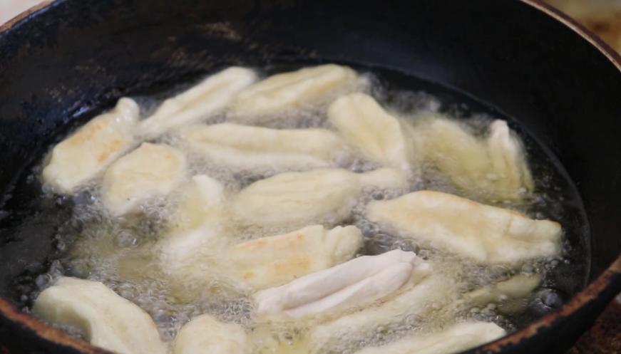 肯德基油条做法和配方的全过程,肯德基油条怎么炸又酥脆好吃