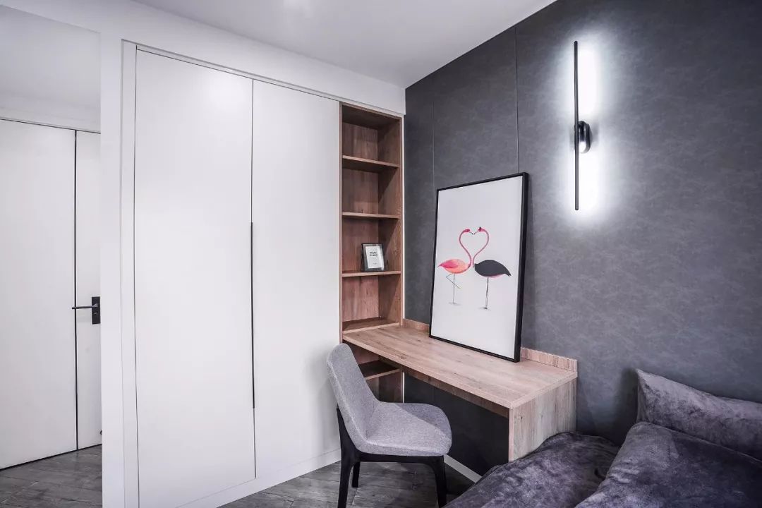 衣柜定制效果黄色原木,全屋定制白色衣柜轻奢效果图