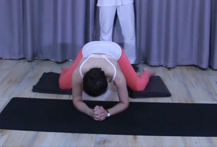 普拉提核心床开髋私教排课训练,瑜伽私教开髋课程60分钟