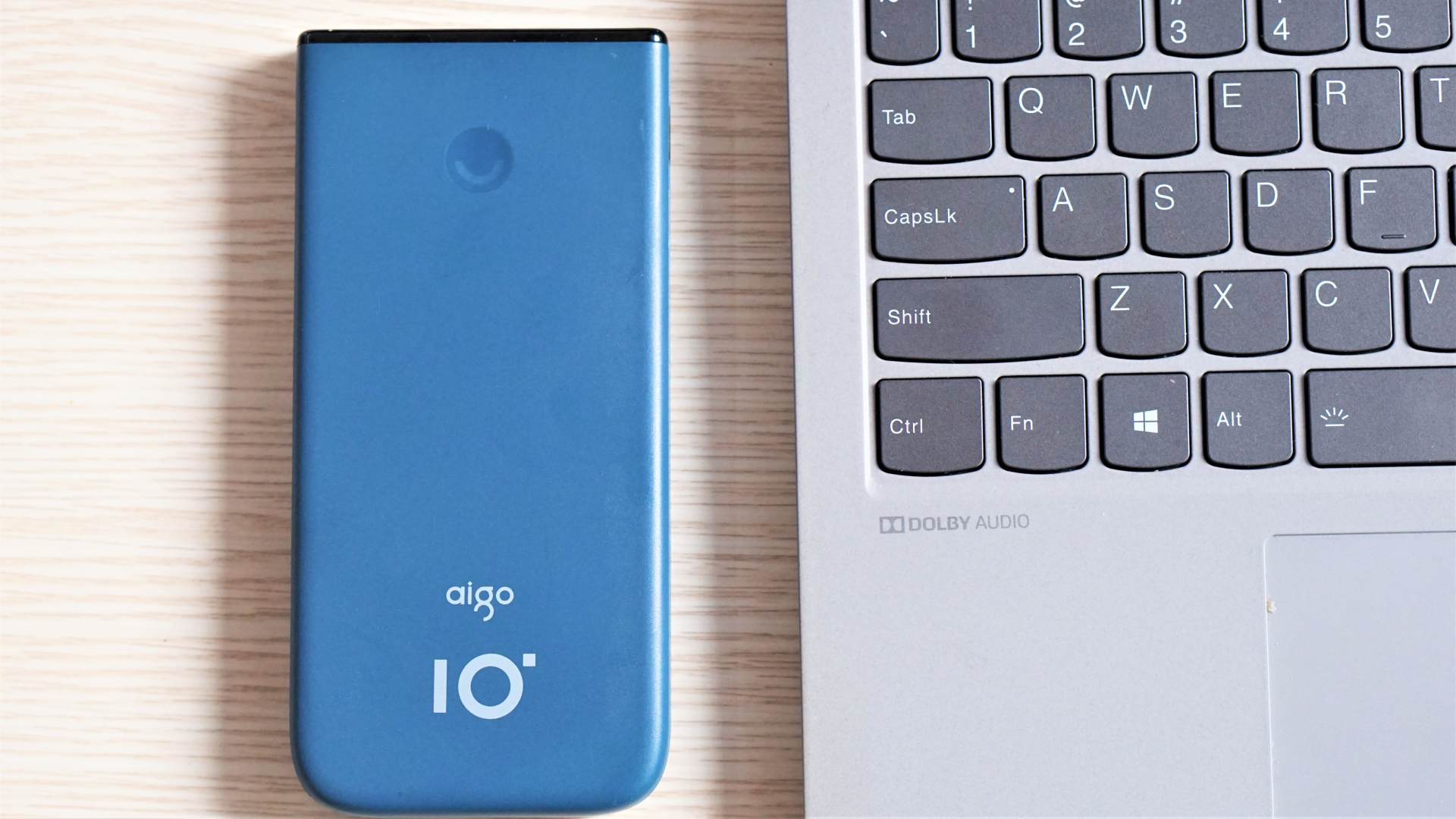 便捷充电新体验aigo电源,AIGO快充移动电源