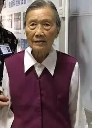 72岁老人走路长寿方法,70岁老人长寿的正确走路姿势