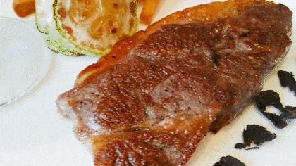 超大号战斧牛排现烤现吃,最过瘾的战斧牛排