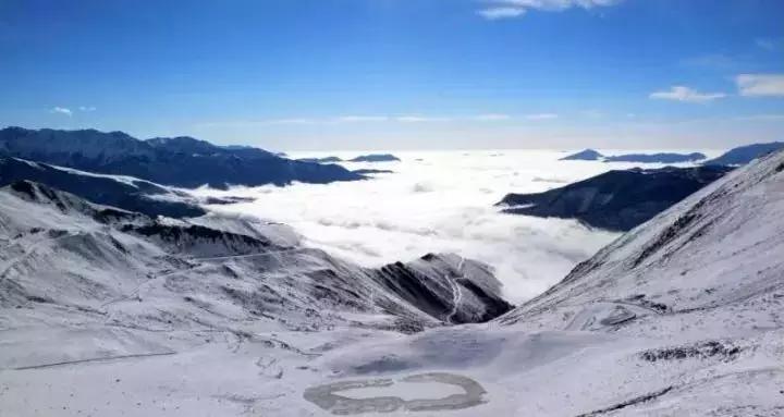 看阿坝县全景,阿坝环线海拔一览表