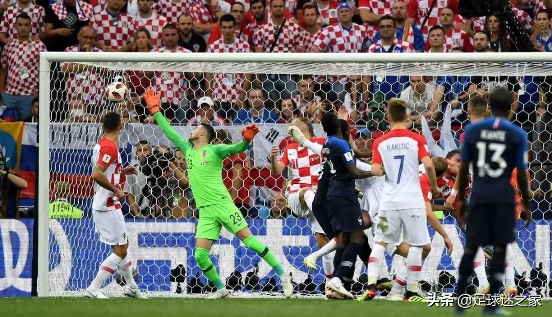 足球迷必玩,足球迷必看的书