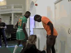 足球逗比视频,最有趣的足球10大搞笑瞬间