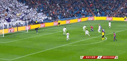 爆大冷!皇马0-3中央陆军,惨遭对手双杀,C罗接班人屡失良机