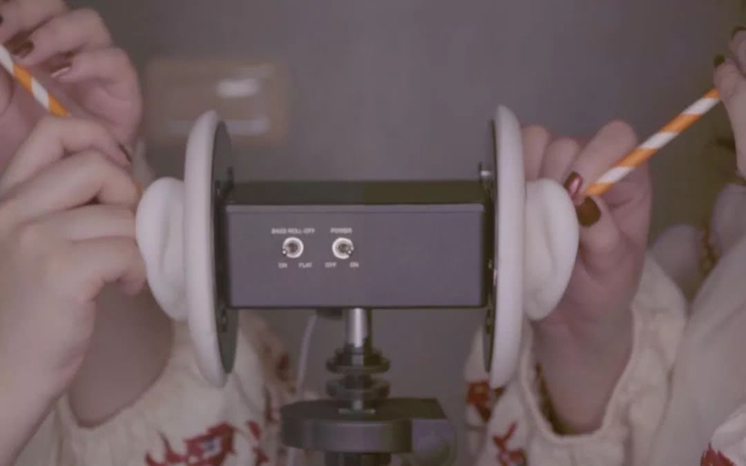 “只要给钱都能聊”,月入上万的网络哄睡师,年轻男性是消费主力