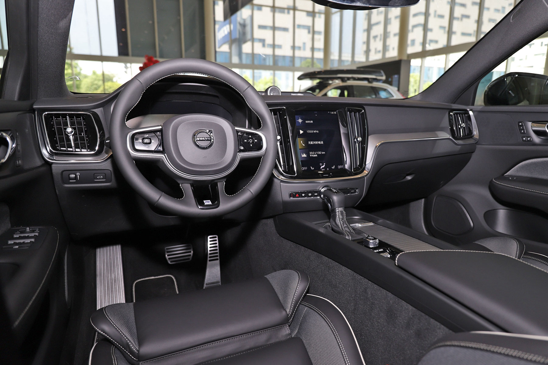 沃尔沃v60是旅行车还是旅行轿车,沃尔沃v60旅行选哪个版本