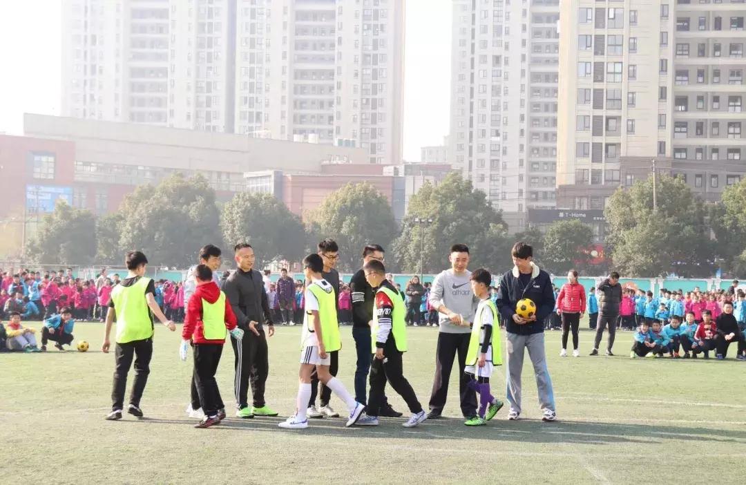 让人热血沸腾的足球场,激情球场