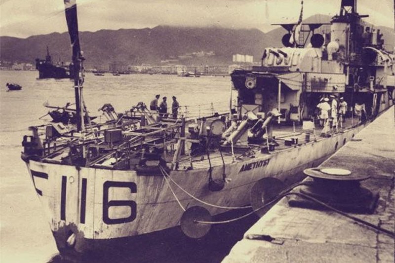 1949年，英国军舰驶入长江，粟裕犹豫是否炮击，毛主席：均可轰击