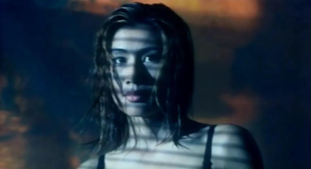 揭开了夫妻生活里难以启齿的隐秘，这部《我爱你》看完，我沉默了