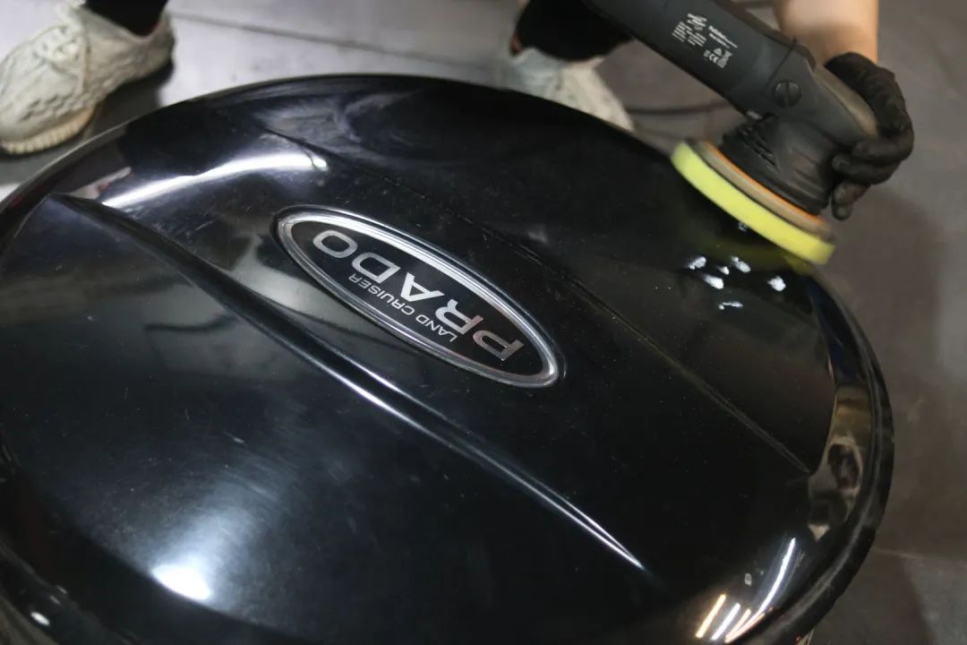 经典老车丰田lc90翻新复活,老款普拉多120翻新