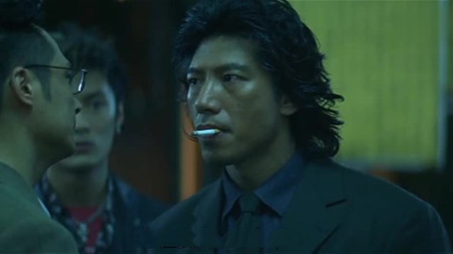 张耀扬做公益给老人发钱视频,张耀扬做公益