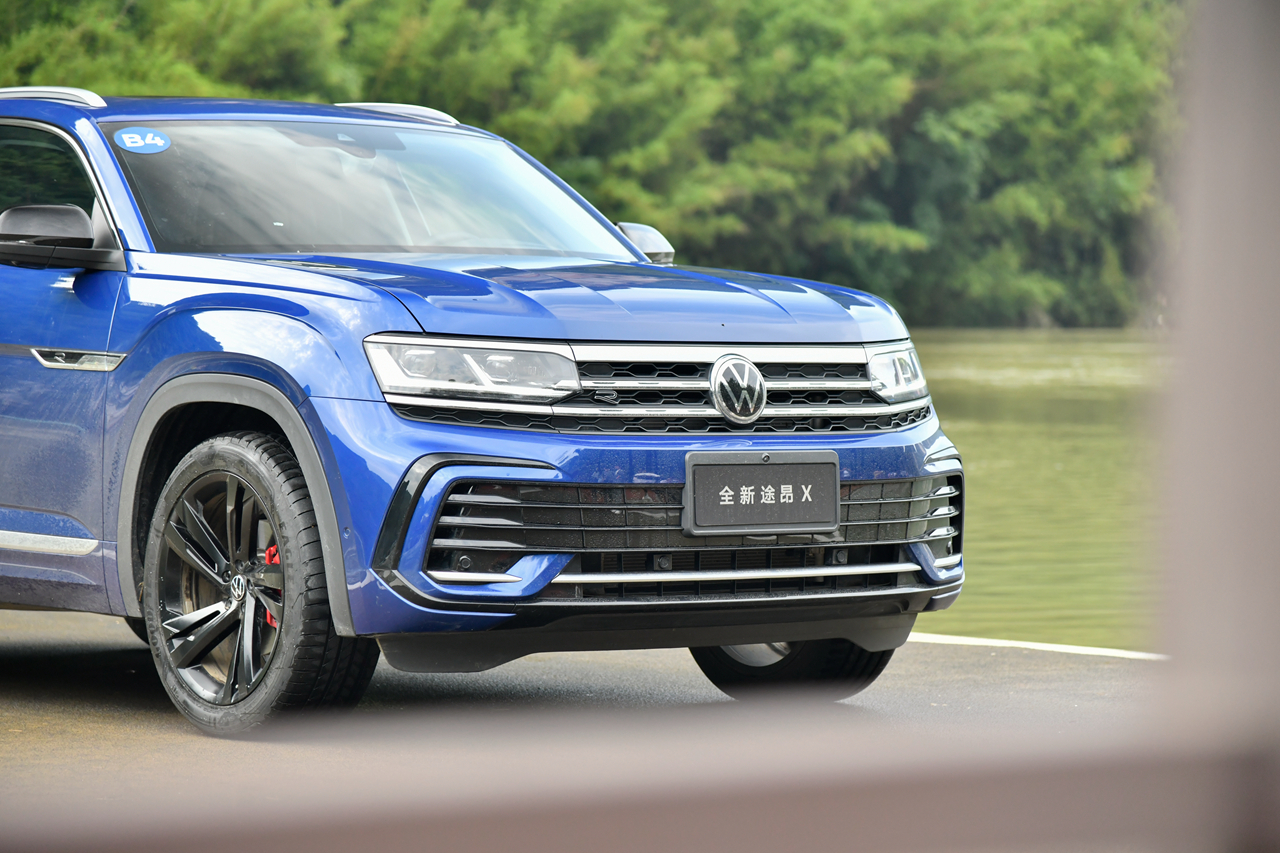 试驾|全新途昂家族内饰终于改变,给躺平青年打个样儿