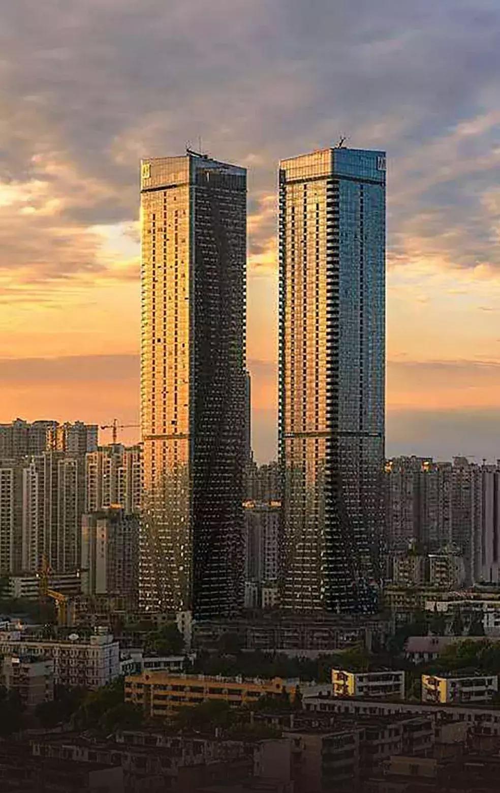 买啥奢侈品又便宜又好看,买什么奢侈品便宜