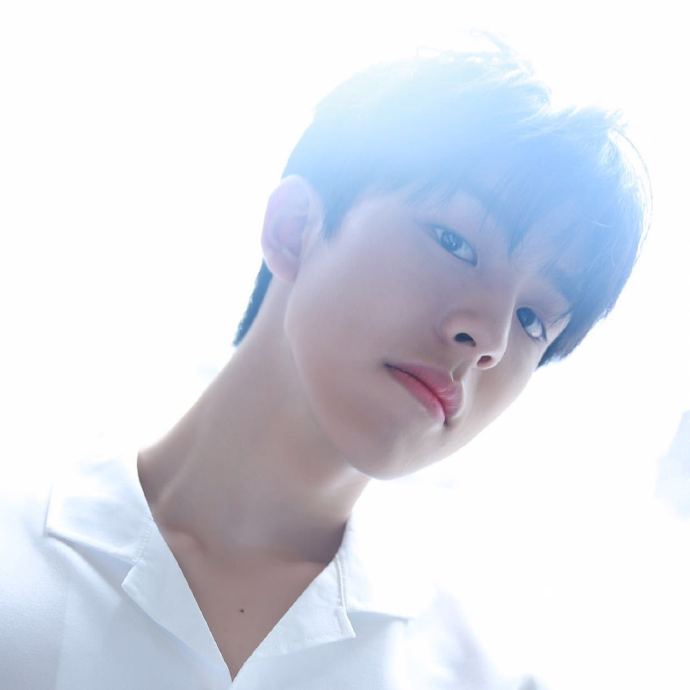 鏄撶儕鍗冪幒鐜嬭仾,鏄撶儕鍗冪幒鍜岀帇鎬濊仾鍚堢収