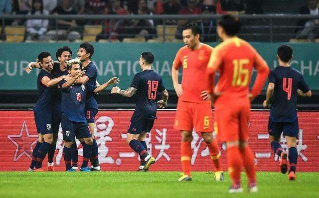 国青队输泰国空门不进,国家队输给泰国